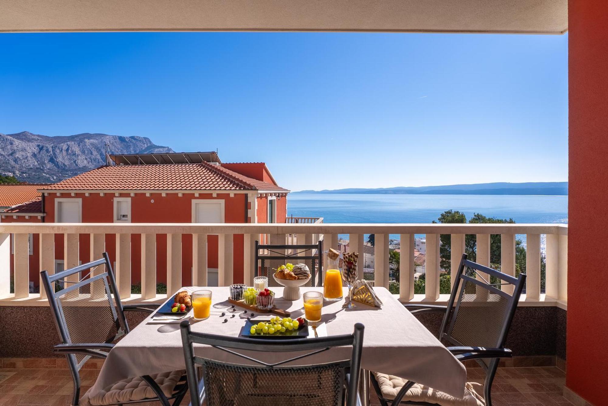 Apartment Bakota Omis